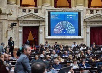 Diputados aprobó y giró al Senado el proyecto que declara la esencialidad educativa