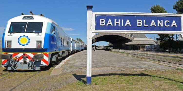 Por la Ley Bases, intentan reflotar el regreso del tren Bahía-Buenos Aires