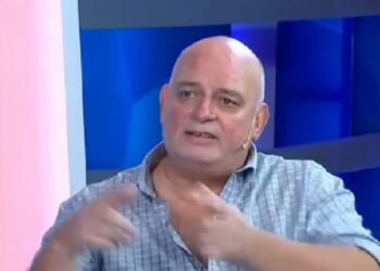 Fabio Abraham: “Votar según como vota el resto es de mediocre”.