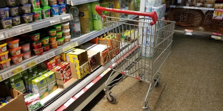 Histórico derrumbe del consumo masivo 