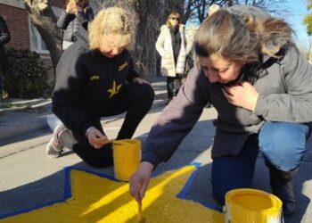 Pintaron una estrella amarilla por un policía que murió en una persecución