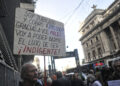 La Policía Federal reprimió a los jubilados que se movilizaban en el Congreso contra el veto de Milei
