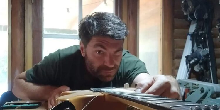 “La lutería es un oficio que no lo enseñan tan fácil”