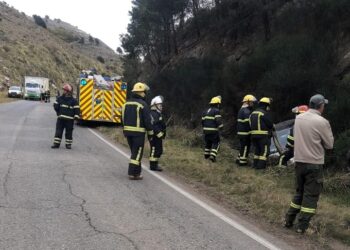 Un nuevo accidente en el Abra de la Ventana: Automóvil terminó en el zanjón.