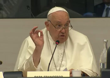 Fuerte crítica del Papa al Gobierno: «En vez de pagar la justicia social pagó el gas pimienta, le convenía»