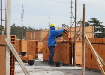 Comenzó la construcción de 38 nuevas viviendas en Tornquist