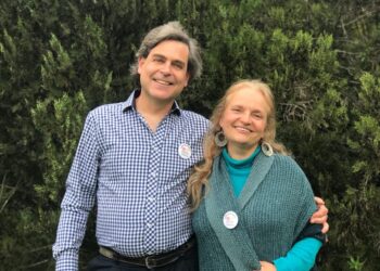 Fueron abusados en su infancia y presentan en la comarca el libro “Somos Sobrevivientes”