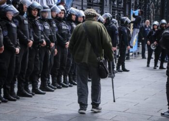 POLÍTICAS REGRESIVAS Y DERECHOS EN RETROCESO, el futuro incierto de los jubilados en la Argentina