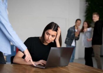 Acoso laboral: “Al menos ahora se habla y se toman herramientas para prevenirlo”