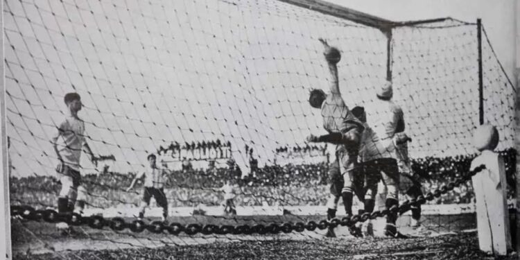 De origen argentino, se cumple un siglo del primer gol olímpico