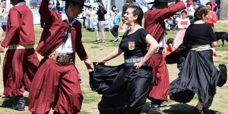 En Saldungaray ya se preparan para festejar el Día de la Tradición