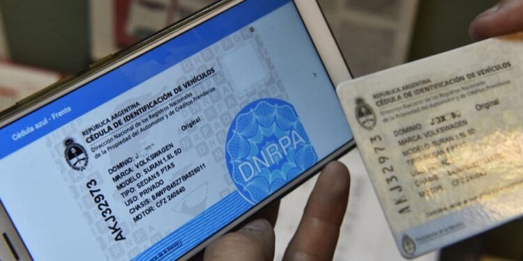 Mitos y verdades sobre la “nueva” tarjeta azul