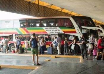 Las empresas de transporte de larga distancia dejaron de entregar pasajes gratuitos a personas con discapacidad