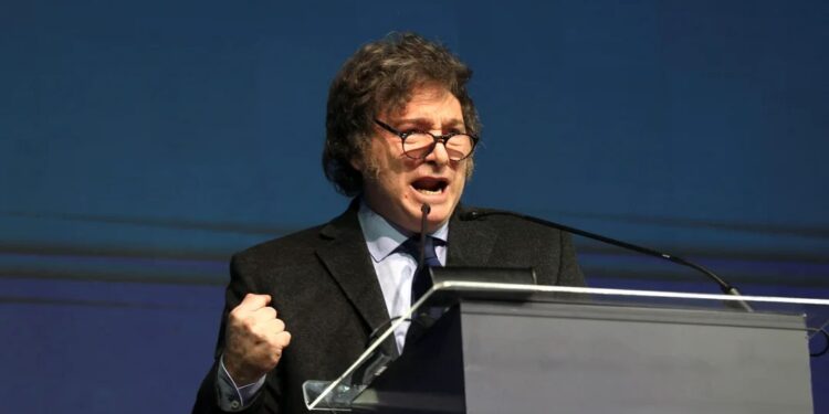 Milei vetó la Ley de Financiamiento Universitario tras la masiva marcha al Congreso