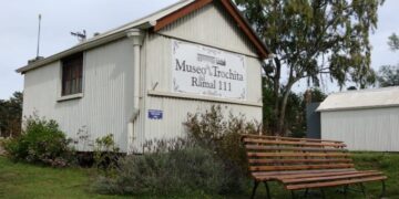 Sierra de la Ventana: Comenzaron los trabajos para la instalación del monumento Ramal 111