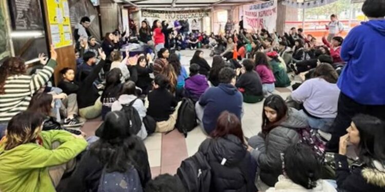 Más de diez universidades en todo el país fueron tomadas en repudio al veto de la ley de Financiamiento Universitario