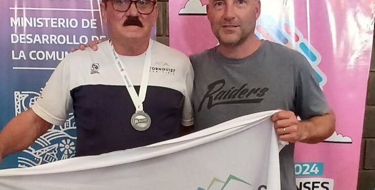 Medalla de plata en tenis de mesa.