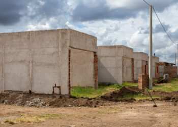 Comenzó la reactivación de las 10 viviendas que serán para policías en Tornquist