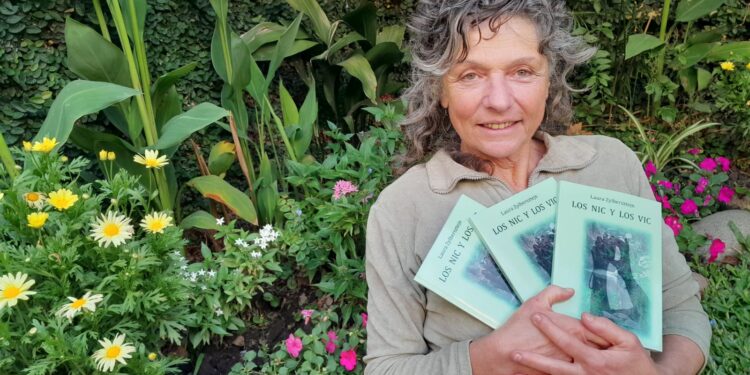 Laura Zylbersztejn presenta su primer libro en la Feria