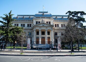 La urgente necesidad de revalorizar el poder legislativo Bonaerense