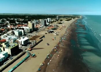 Los intendentes entraron en alerta máxima por el golpe de Milei al turismo bonaerense 