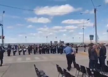 Sorpresa en cierre de acto oficial: una banda tocó «Quién se ha tomado todo el vino» en presencia de Patricia Bullrich