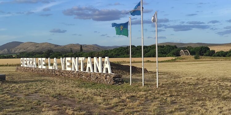 Enrique Alessandrini: «Nunca en la historia del turismo de la comarca se hicieron promociones como se hizo este año.»
