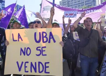 Sin Presupuesto 2025 a la vista, los universitarios vuelven a marchar a Plaza de Mayo