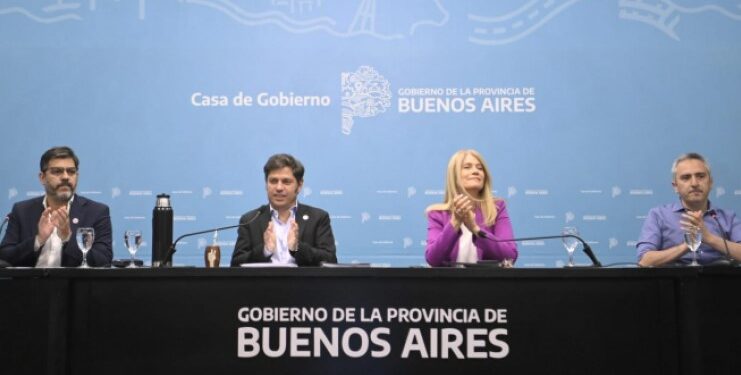 Kicillof: “Si el Gobierno nacional quiere vaciar o vender Aerolíneas Argentinas, la provincia de Buenos Aires no lo va a permitir”