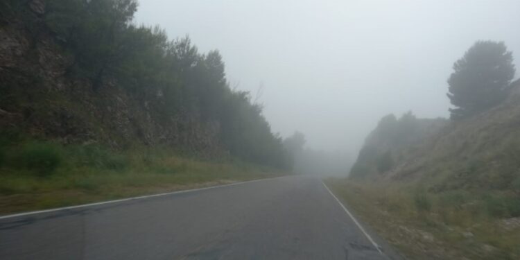 Después de las tormentas llegó la niebla y se espera un jueves agradable