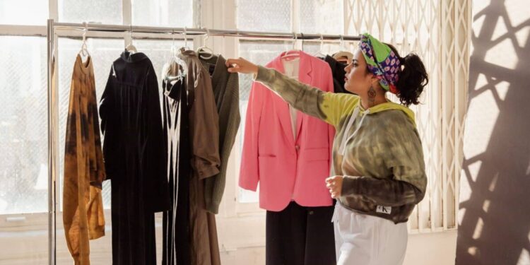 Todo sobre ropa deportiva mayorista: consejos para emprendedores