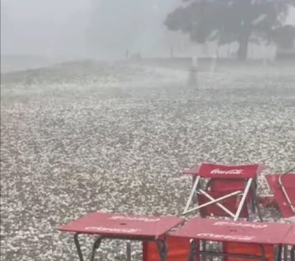 Fuerte temporal de granizo y lluvia pasó por la comarca serrana. Como seguirá el tiempo.