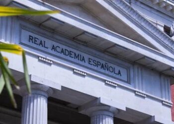 La RAE eliminó dos letras del abecedario: cuáles y por qué