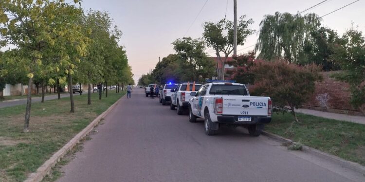 Tornquist: Importante despliegue policial en un allanamiento .