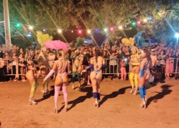 Carnavales en Sierra de la Ventana: «que sea una noche alegre para todos, pasarla lindo en el club»