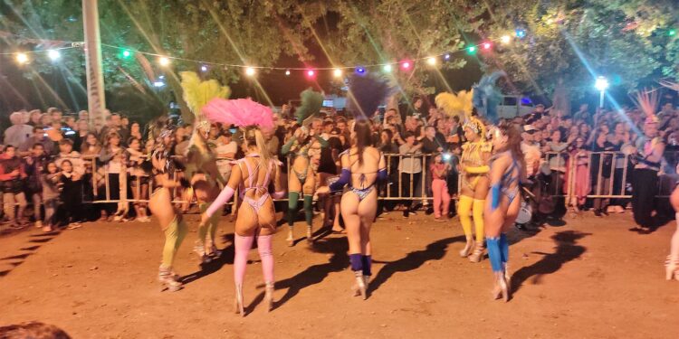 Carnavales en Sierra de la Ventana: «que sea una noche alegre para todos, pasarla lindo en el club»