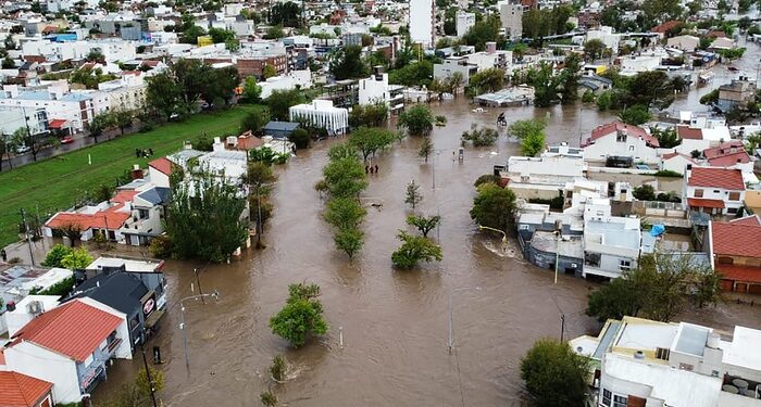Tragedia en Bahía Blanca: dónde ver la lista de personas evacuadas