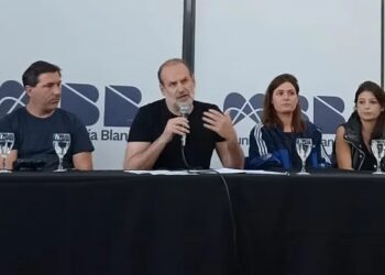 Visiblemente conmovido, el intendente de Bahía Blanca anunció que decretó 72 horas de duelo por las víctimas del temporal