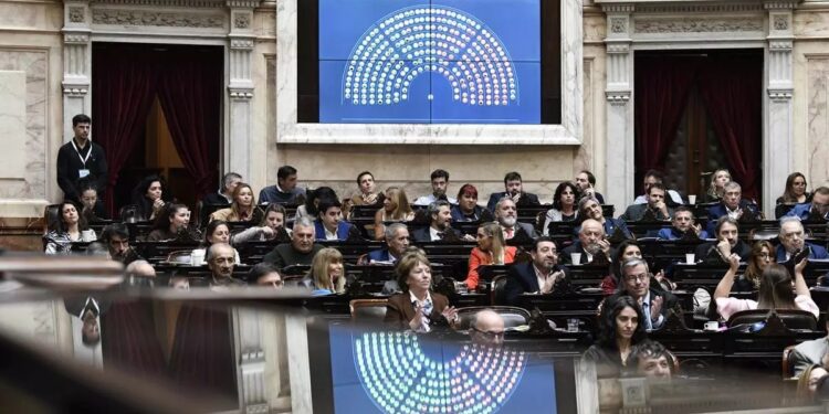 Aprueban una comisión investigadora para el caso $LIBRA y el Gobierno tendrá que dar explicaciones en el Congreso