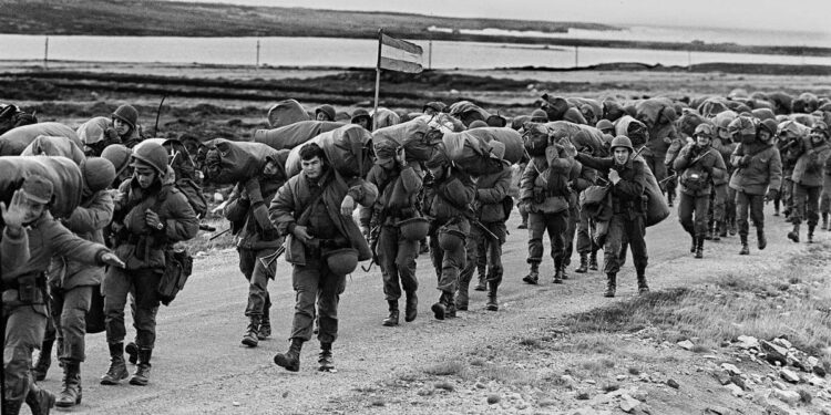 Día del Veterano y de los Caídos en la Guerra de Malvinas: ¿por qué se conmemora el 2 de abril?