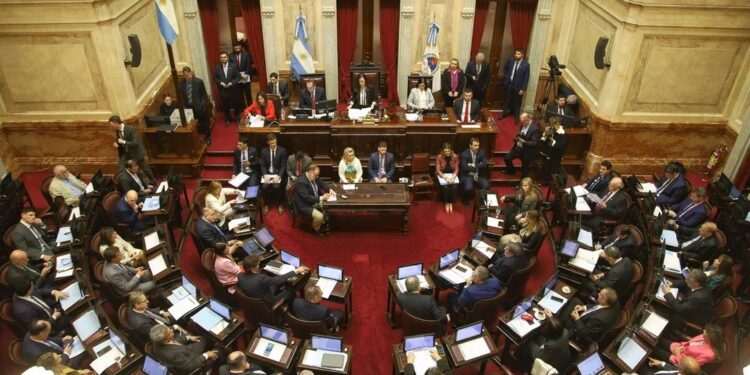 Tras el duelo papal, el Congreso reanuda su actividad y la oposición apunta a los hermanos Milei por el caso $LIBRA