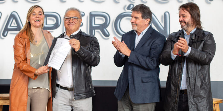Alberto Sileoni visitó Tornquist y oficializó la escuela de Guardavidas junto al intendente