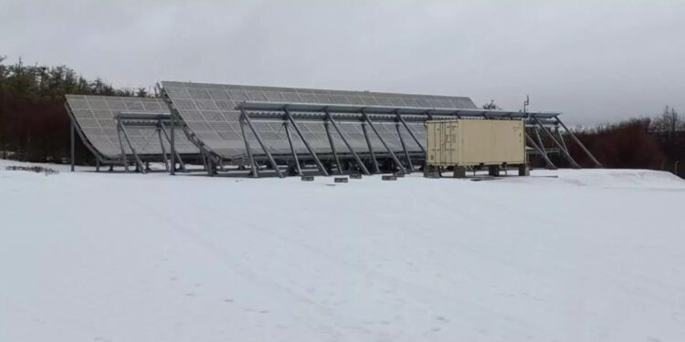 El radar inglés instalado a 600 km de Malvinas sigue bajo sospecha y cerca de Milei niegan que haga espionaje