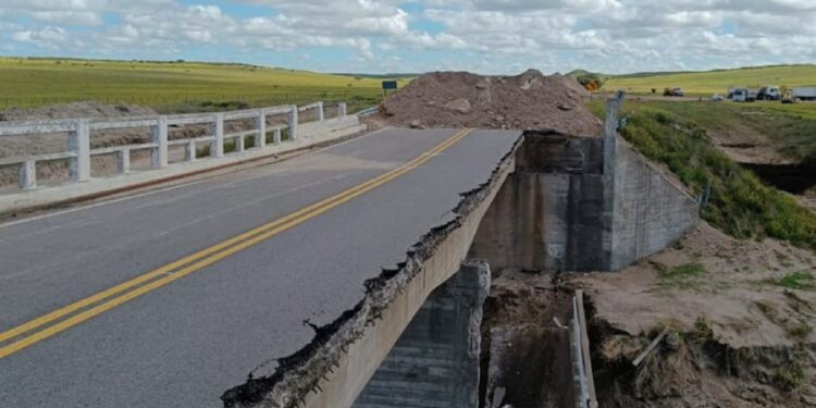 Sigue cortado el tránsito en la Ruta 35 a la altura de km 65