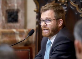 “La plata no está para el Garrahan, pero sí para espías y trolls”