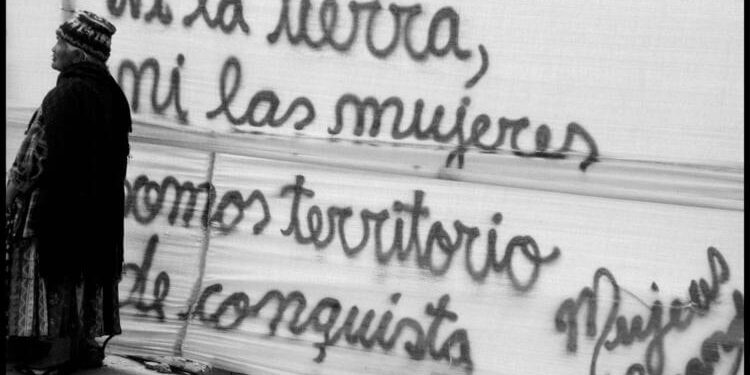Columna 11 de Vecinas en el Aire: «Las mujeres y la defensa de los territorios».