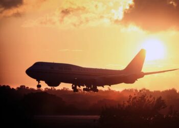 Turismo internacional: en abril hubo más argentinos que salieron del país que extranjeros que llegaron