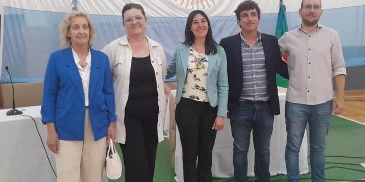 «Yo sólo echaría a empleados que no trabajan y que roban. Lo mismo que los funcionarios»