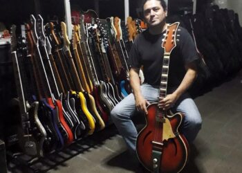 Pilo Santos, el guardián de las guitarras perdidas