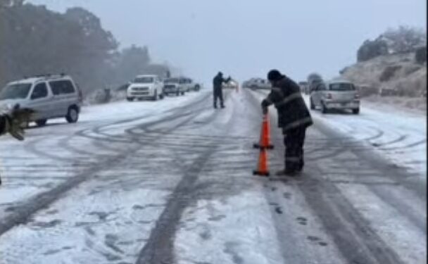 Continuarán los controles y tareas preventivas por hielo y nieve.